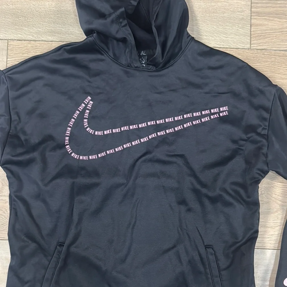 Nike Youth Girls Therma Fit Black Hoodie Pink Logo